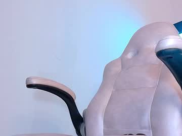 See Azaria_w online Now @ gushy.cam