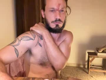 See Bertistheword online Now @ gushy.cam