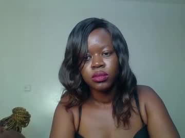 See Charming_kittie online Now @ gushy.cam
