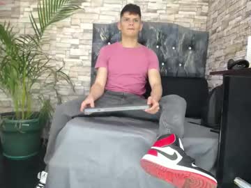 See Davidclay96 online Now @ gushy.cam