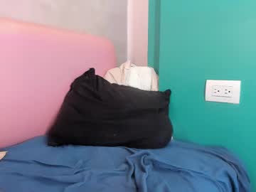 See Emiily_monroe online Now @ gushy.cam