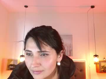 See Emily_leinn online Now @ gushy.cam