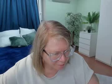 See Fionacoode online Now @ gushy.cam