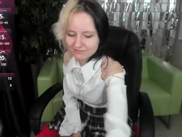See Girl_next_doorr online Now @ gushy.cam