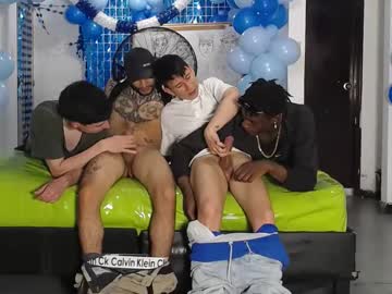 See Gnecos online Now @ gushy.cam