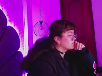 See Gummy_gum online Now @ gushy.cam
