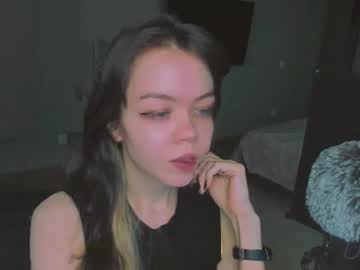 See Haribo_asmr online Now @ gushy.cam