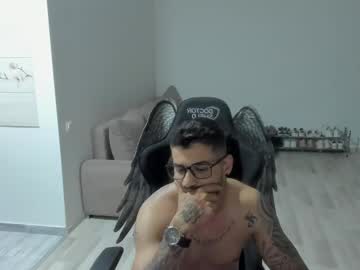 See Jonnyporn1 online Now @ gushy.cam
