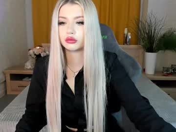 See Kisawest online Now @ gushy.cam