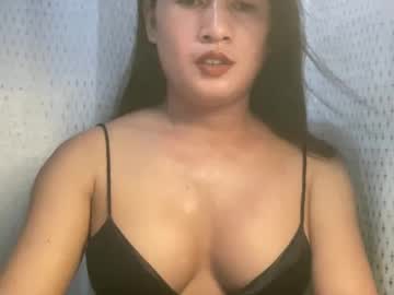 See Kristalheart online Now @ gushy.cam