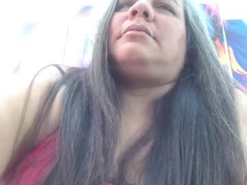 See Lady_1523 online Now @ gushy.cam