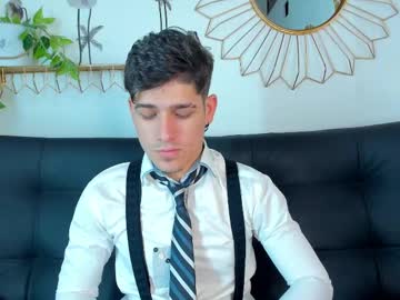 See Liamduvall online Now @ gushy.cam
