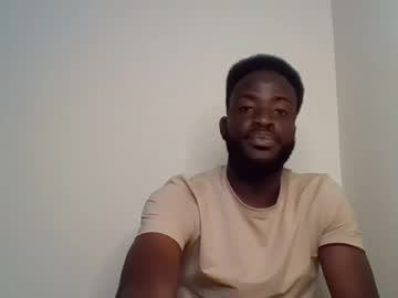 See Luckycharly online Now @ gushy.cam