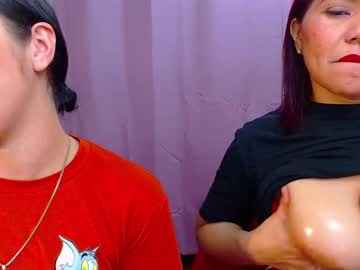 See Luluarigato online Now @ gushy.cam