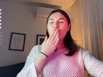 See Maria_bowie online Now @ gushy.cam
