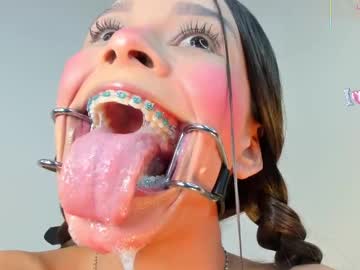 See Maria_sofii online Now @ gushy.cam