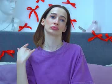 See Mariamenson online Now @ gushy.cam