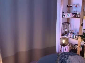 See Marrygrayes online Now @ gushy.cam
