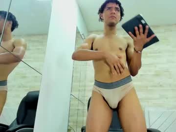 See Mauro_zeta online Now @ gushy.cam