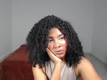 See Mell_rossi online Now @ gushy.cam