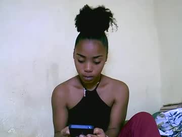 See Samira474369 online Now @ gushy.cam