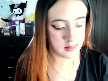 See Sarahxrusso online Now @ gushy.cam