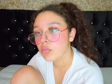 See Sweett_rosse online Now @ gushy.cam