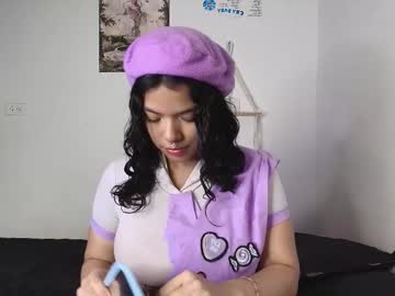 See Yungelitamor_ online Now @ gushy.cam