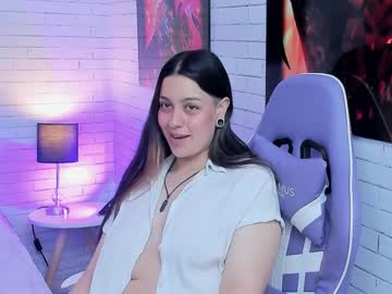 See Zoe_submissive online Now @ gushy.cam